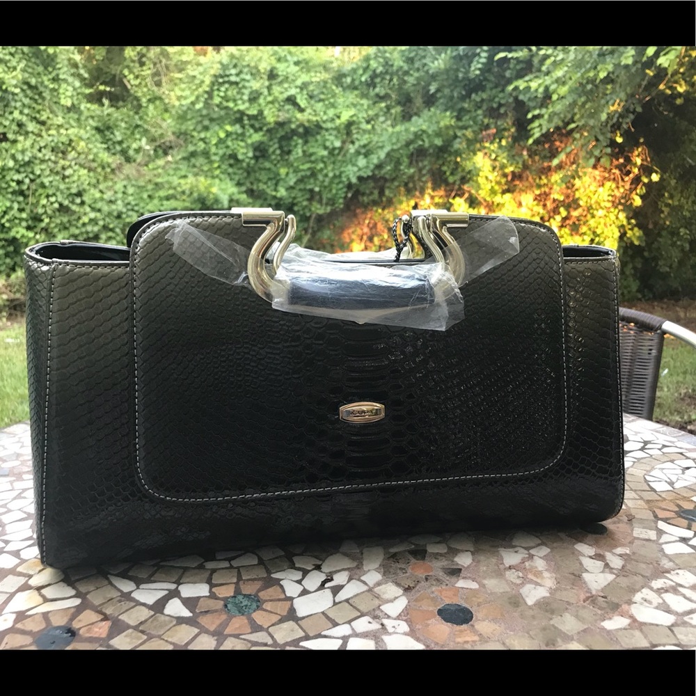 Hand bag